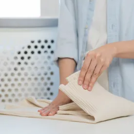 Folding Shutterstock 2129946995